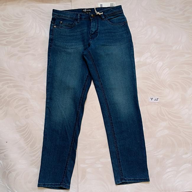 شلوار جین طرح regular fit 